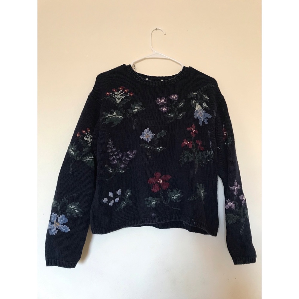 Flowered sweater